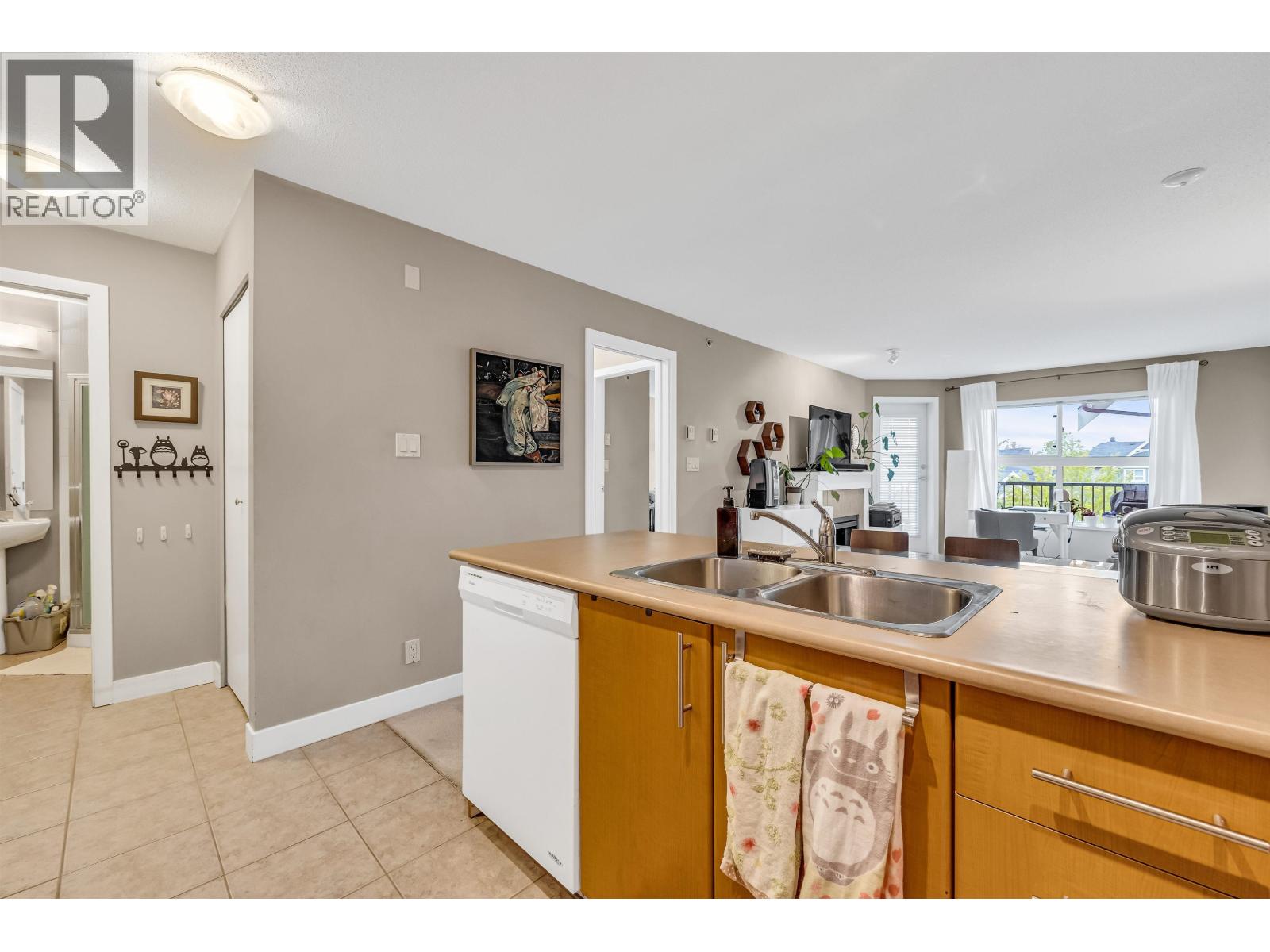 403 7088 Mont Royal Square, Vancouver, British Columbia  V5S 4X7 - Photo 6 - R3107835