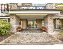 403 7088 MONT ROYAL SQUARE, Vancouver, British Columbia