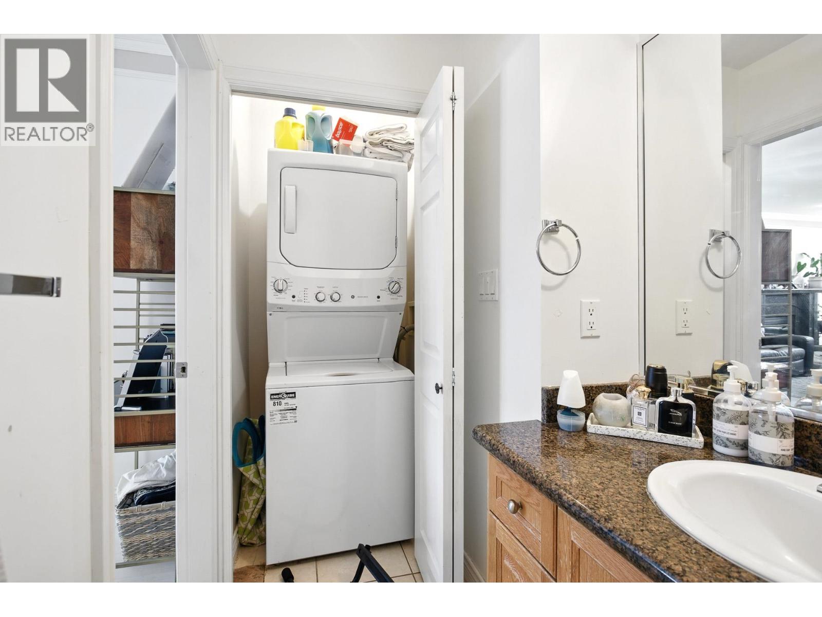 4316 Hurst Street, Burnaby, British Columbia V5J 1M9 - Photo 12 - R3107863