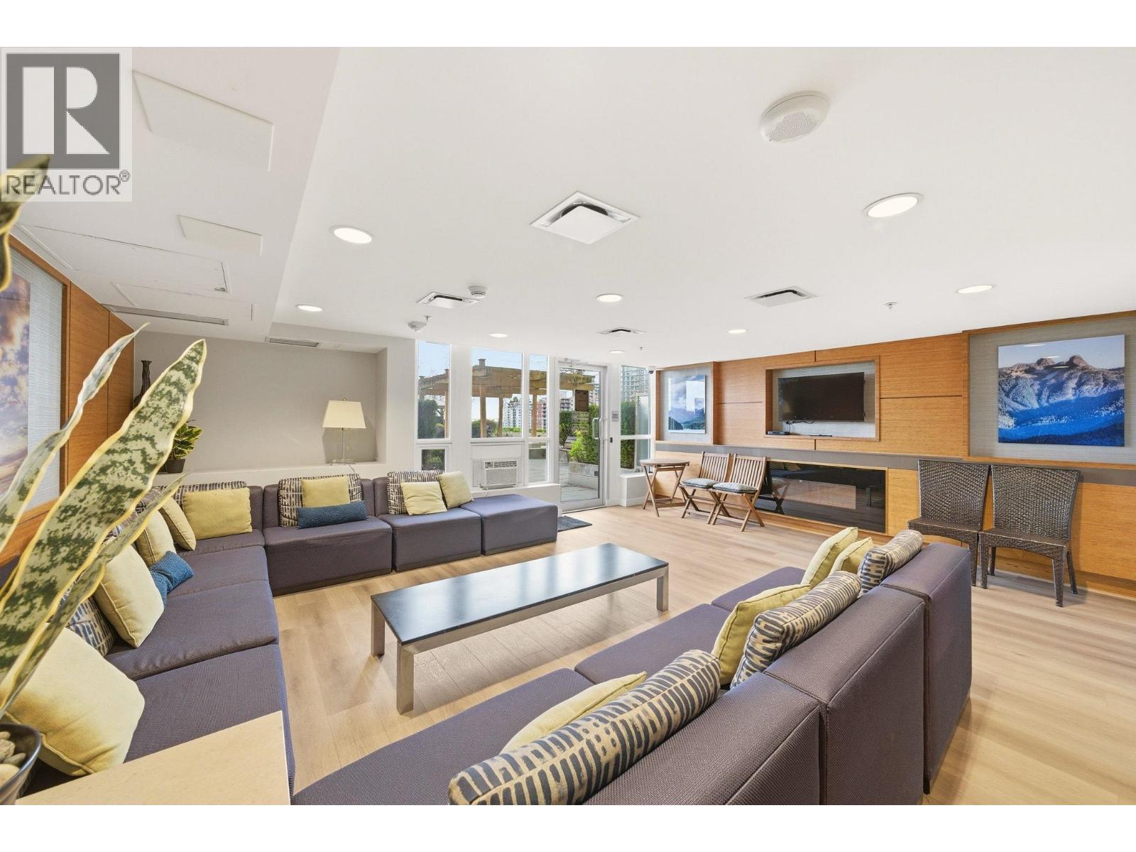 705 135 E 17th Street, North Vancouver, British Columbia  V7L 0C4 - Photo 30 - R3107867