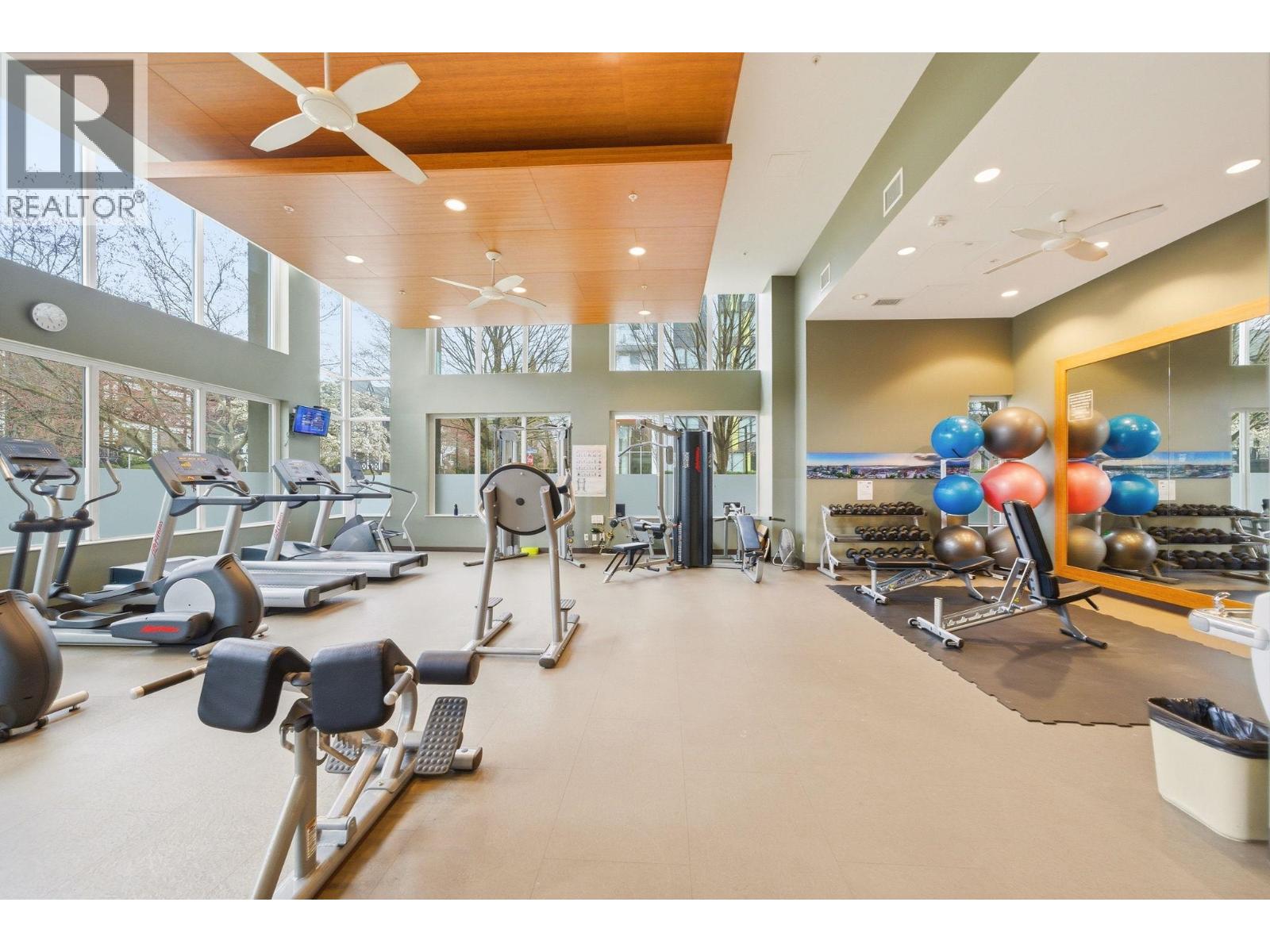 705 135 E 17th Street, North Vancouver, British Columbia  V7L 0C4 - Photo 31 - R3107867