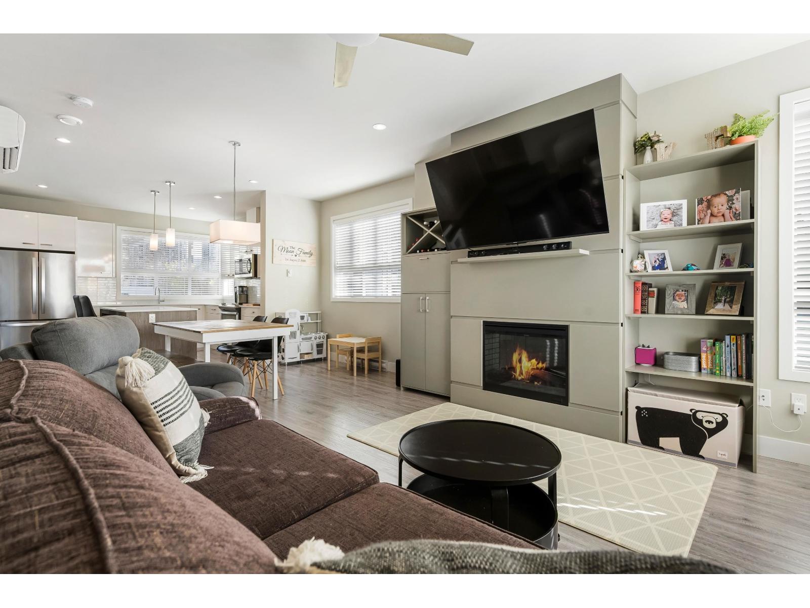 18 1938 North Parallel Road, Abbotsford, British Columbia  V3G 0H1 - Photo 14 - R3105675