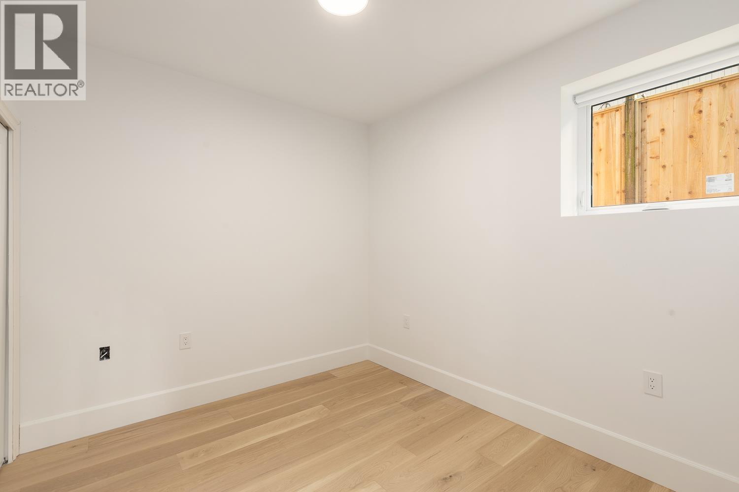 Listing Picture 13 of 17 : 853 E 19TH AVENUE, Vancouver / 溫哥華 - 魯藝地產 Yvonne Lu Group - MLS Medallion Club Member