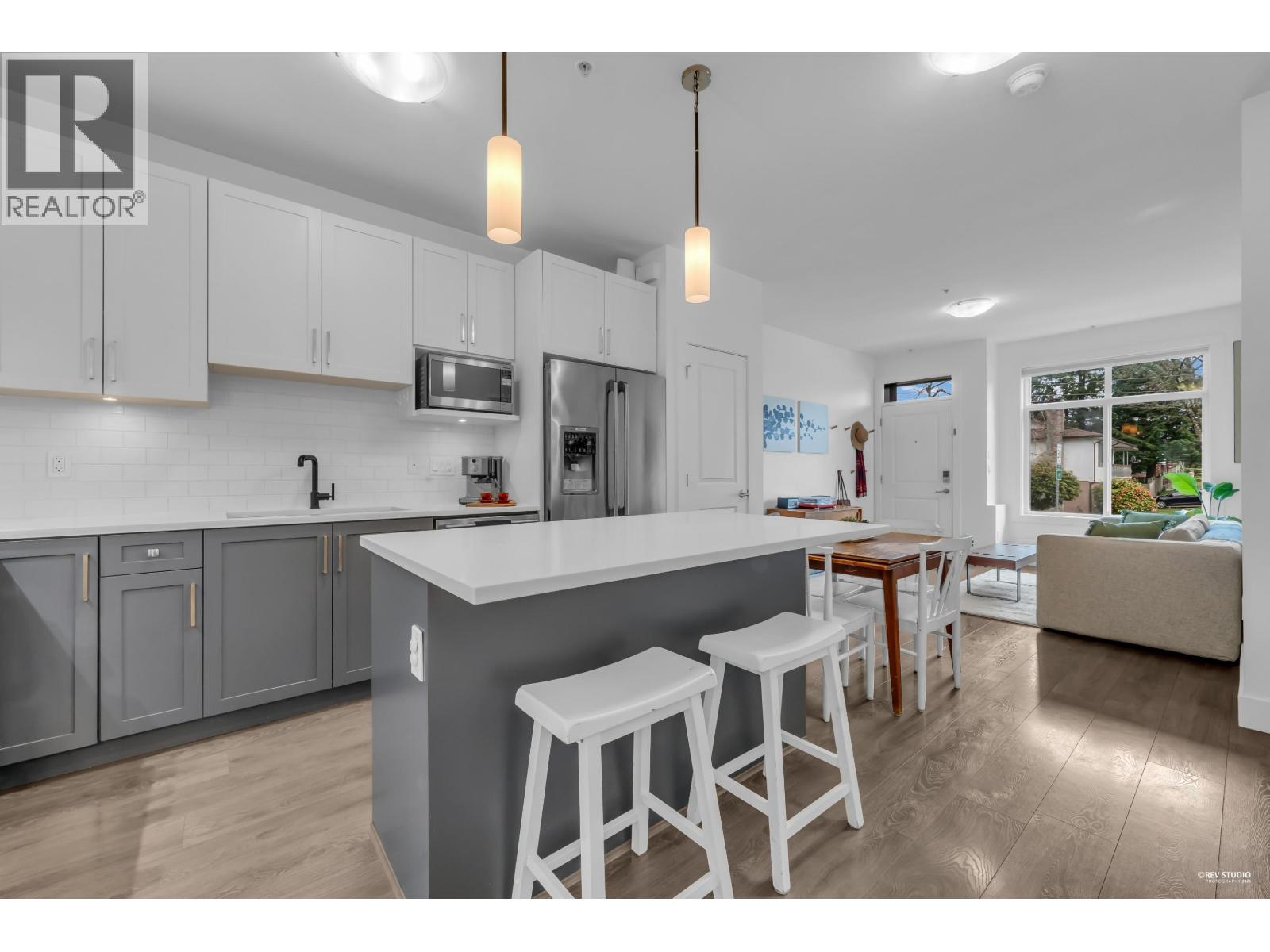 5795 Wales Street, Vancouver, British Columbia  V5R 0E6 - Photo 2 - R3107823