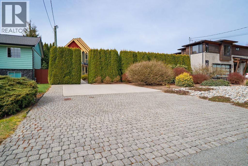 674 Colinet Street, Coquitlam, British Columbia V3J 4X4 - Photo 27 - R3107799