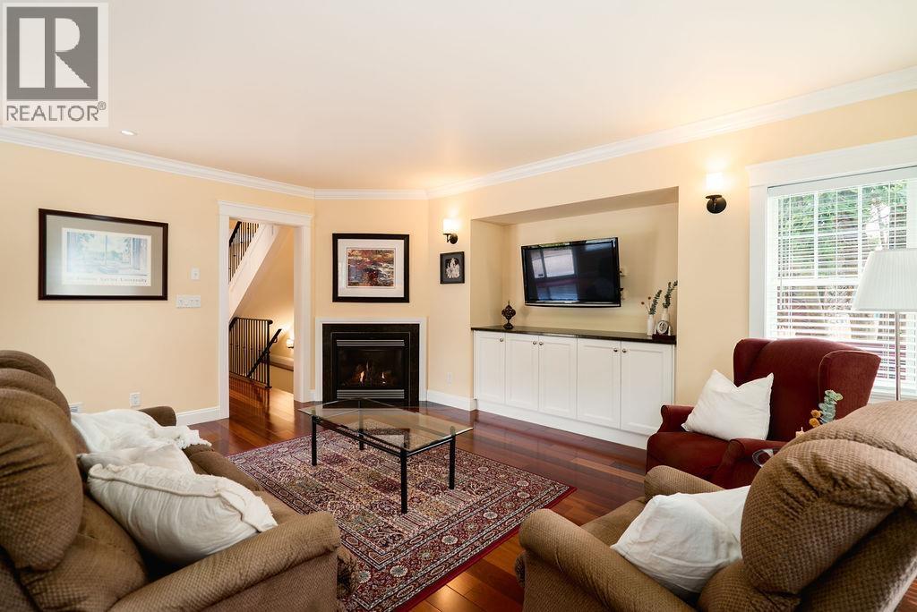 674 Colinet Street, Coquitlam, British Columbia V3J 4X4 - Photo 9 - R3107799