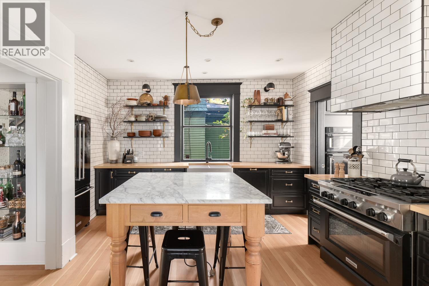 1924 Parker Street, Vancouver, British Columbia V5L 2L3 - Photo 15 - R3107803