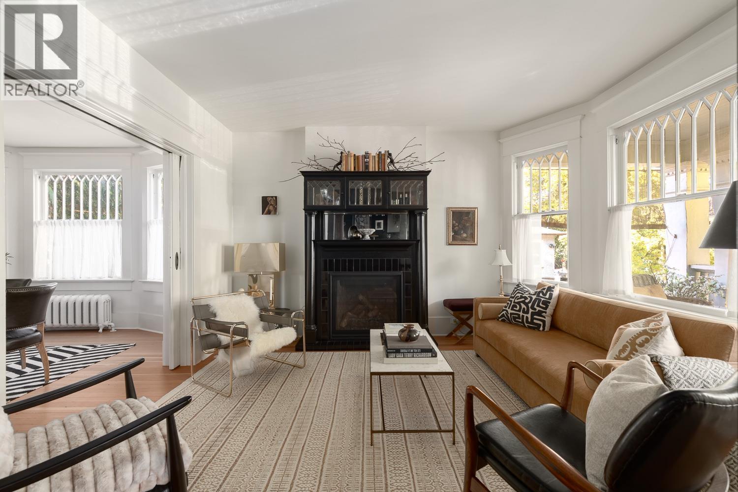 1924 Parker Street, Vancouver, British Columbia V5L 2L3 - Photo 8 - R3107803