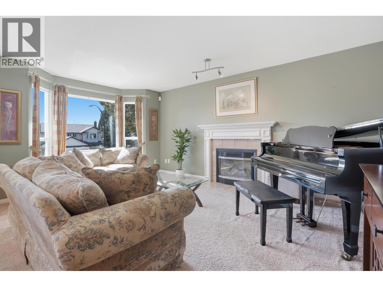 23429 Sandpiper Avenue, Maple Ridge, British Columbia  V2X 9M4 - Photo 3 - R3107818