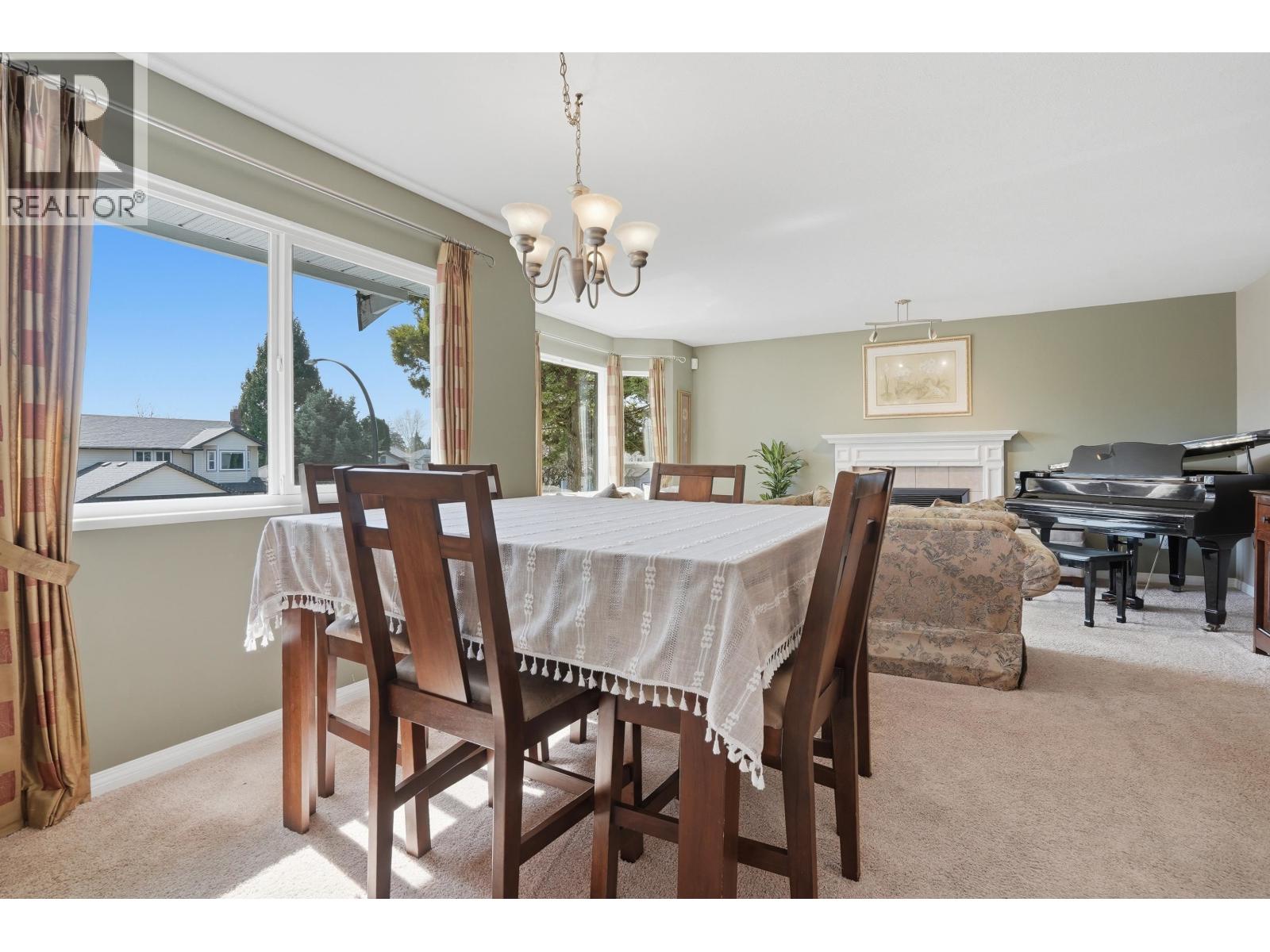 23429 Sandpiper Avenue, Maple Ridge, British Columbia  V2X 9M4 - Photo 6 - R3107818