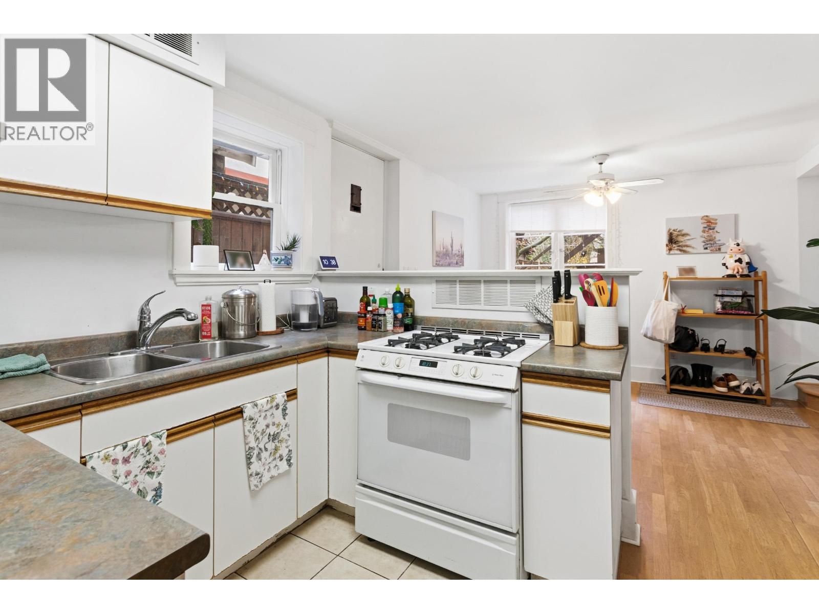 2582 W 6th Avenue, Vancouver, British Columbia  V6K 1W5 - Photo 35 - R3107855