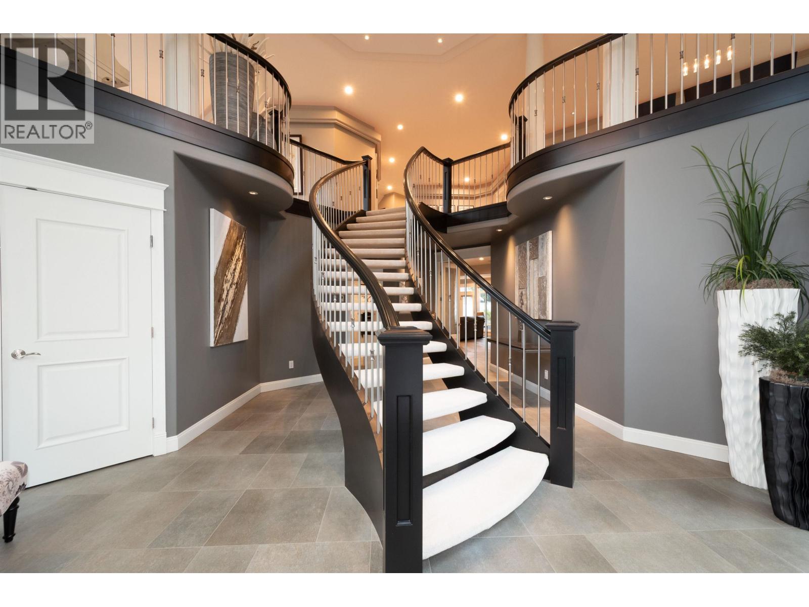 1131 Milford Avenue, Coquitlam, British Columbia  V3J 2V4 - Photo 3 - R3107883