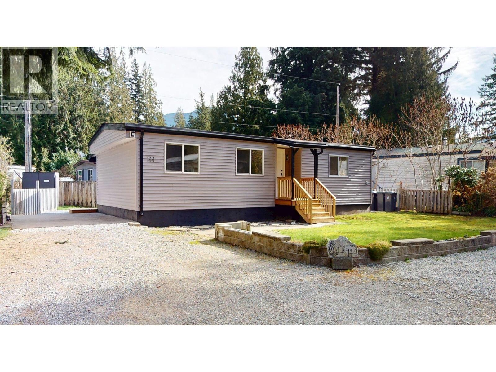 144 1830 Mamquam Road, Squamish, British Columbia  V0N 1T0 - Photo 2 - R3107886