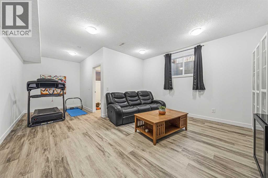 31 Jumping Pound Rise, Cochrane, Alberta  T4C 0K4 - Photo 23 - A2295455