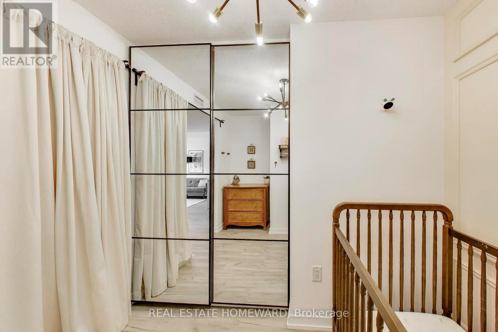 505 - 15 Brunel Court, Toronto, Ontario  M5V 3Y6 - Photo 10 - C12967842