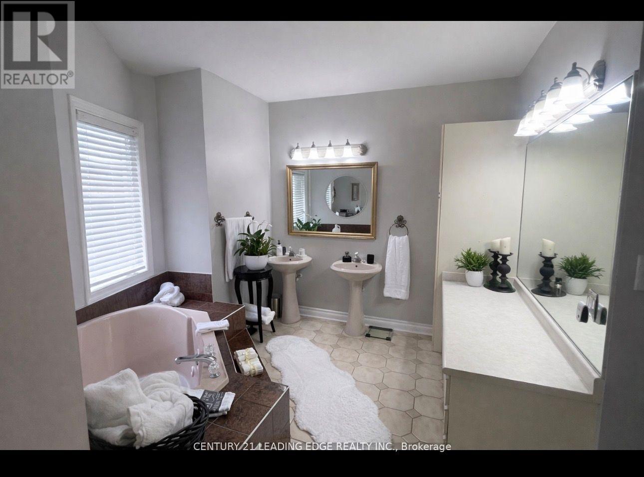 21 Buggey Lane, Ajax, Ontario  L1Z 1X4 - Photo 17 - E12967840