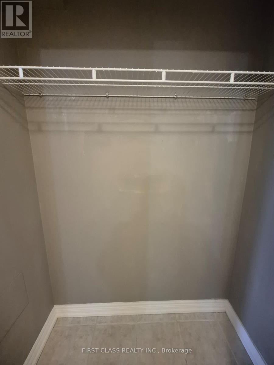 404 - 684 Warden Avenue, Toronto, Ontario  M1L 4W4 - Photo 10 - E12849622