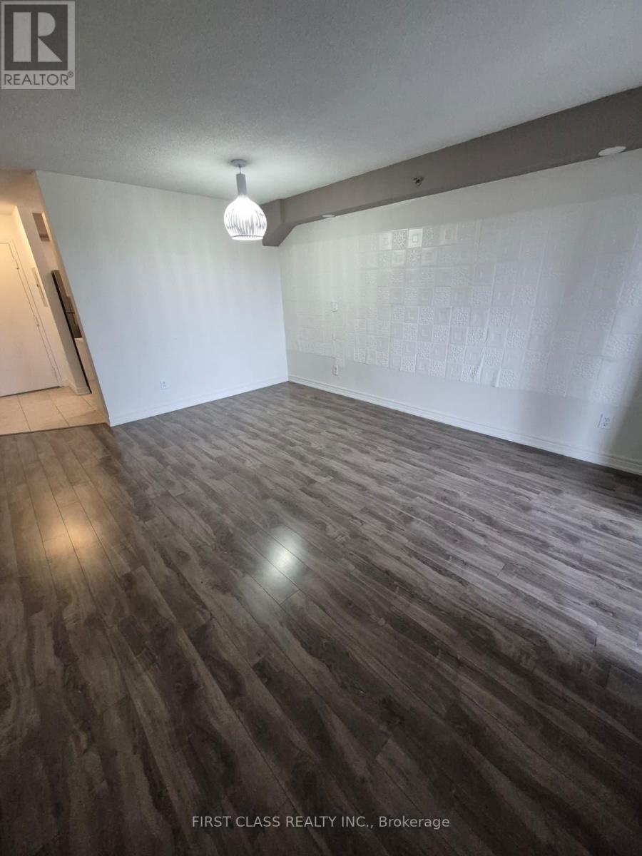 404 - 684 Warden Avenue, Toronto, Ontario  M1L 4W4 - Photo 6 - E12849622