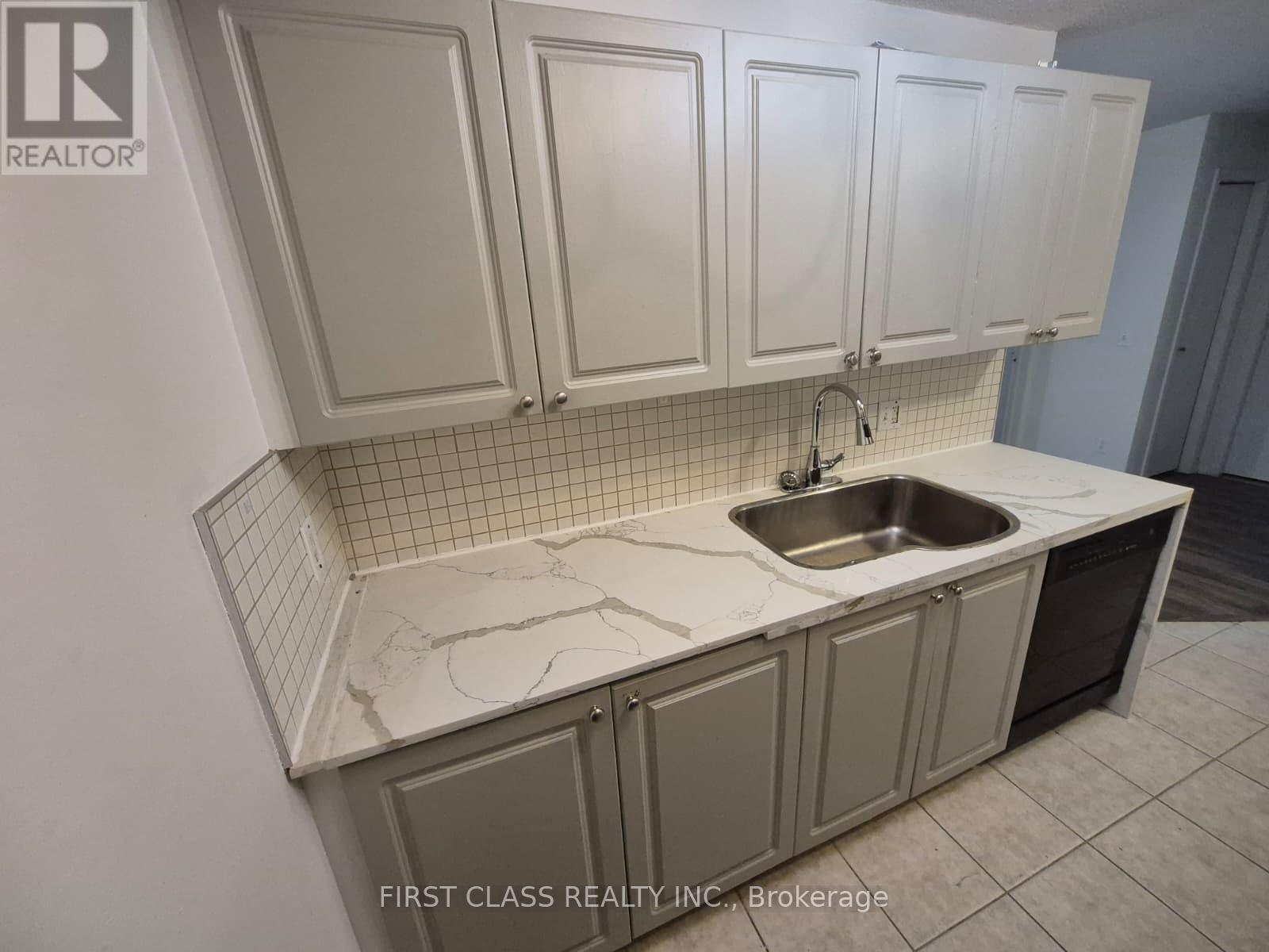 404 - 684 Warden Avenue, Toronto, Ontario  M1L 4W4 - Photo 11 - E12849622