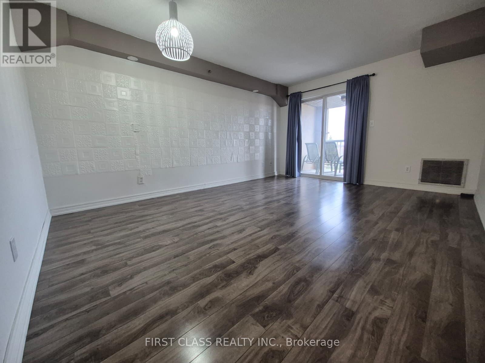 404 - 684 Warden Avenue, Toronto, Ontario  M1L 4W4 - Photo 5 - E12849622