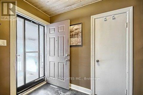 20 King Street, Georgina, Ontario  L0E 1R0 - Photo 4 - N12967802