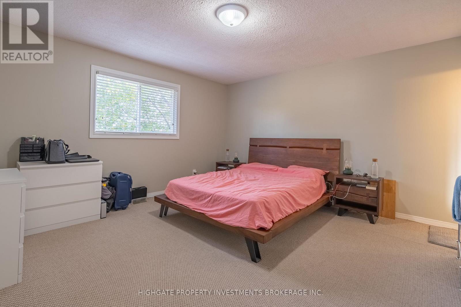 Upper - 36 Rosenfeld Drive, Barrie (Grove East), Ontario  L4M 5X2 - Photo 11 - S12967850