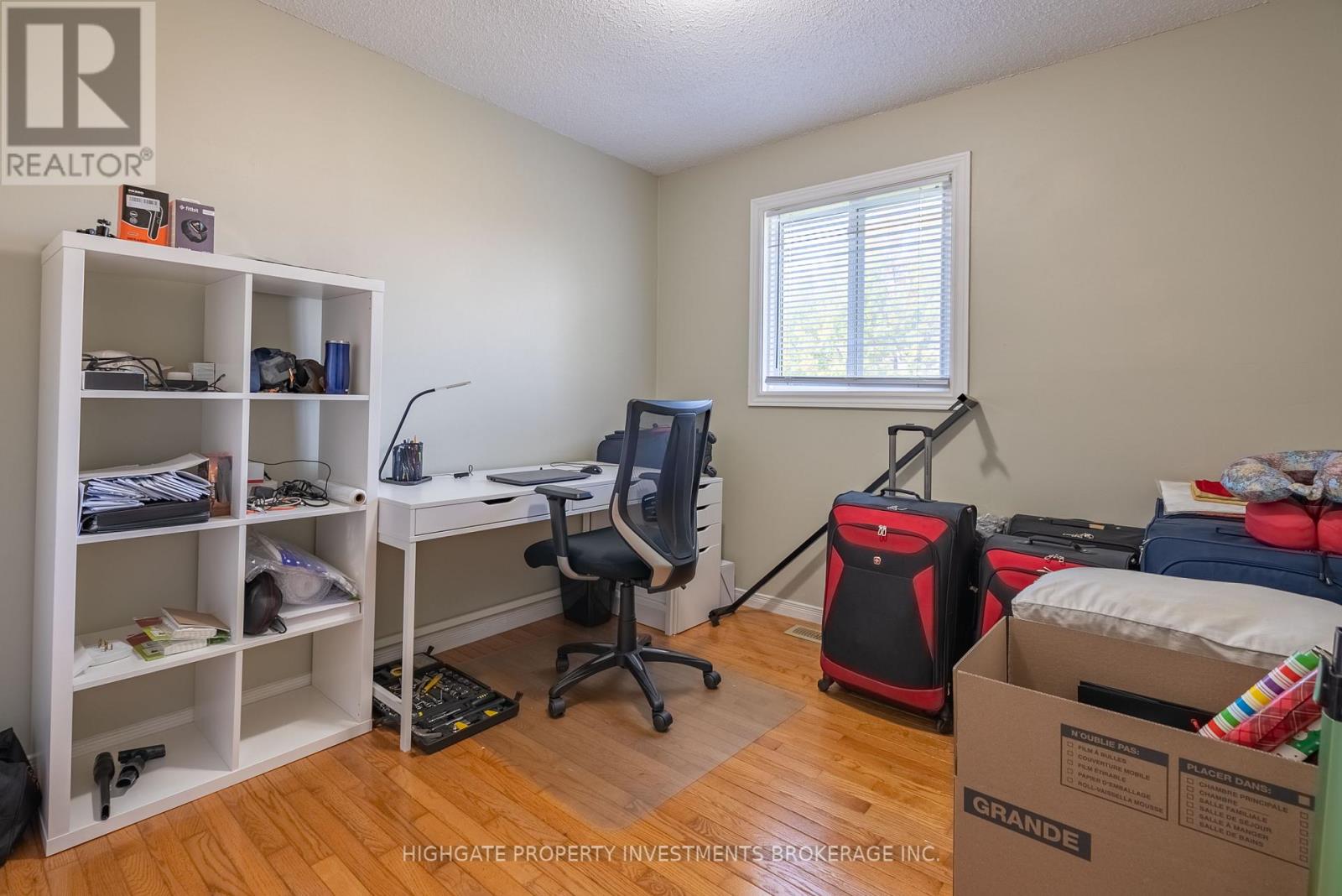 Upper - 36 Rosenfeld Drive, Barrie (Grove East), Ontario  L4M 5X2 - Photo 14 - S12967850