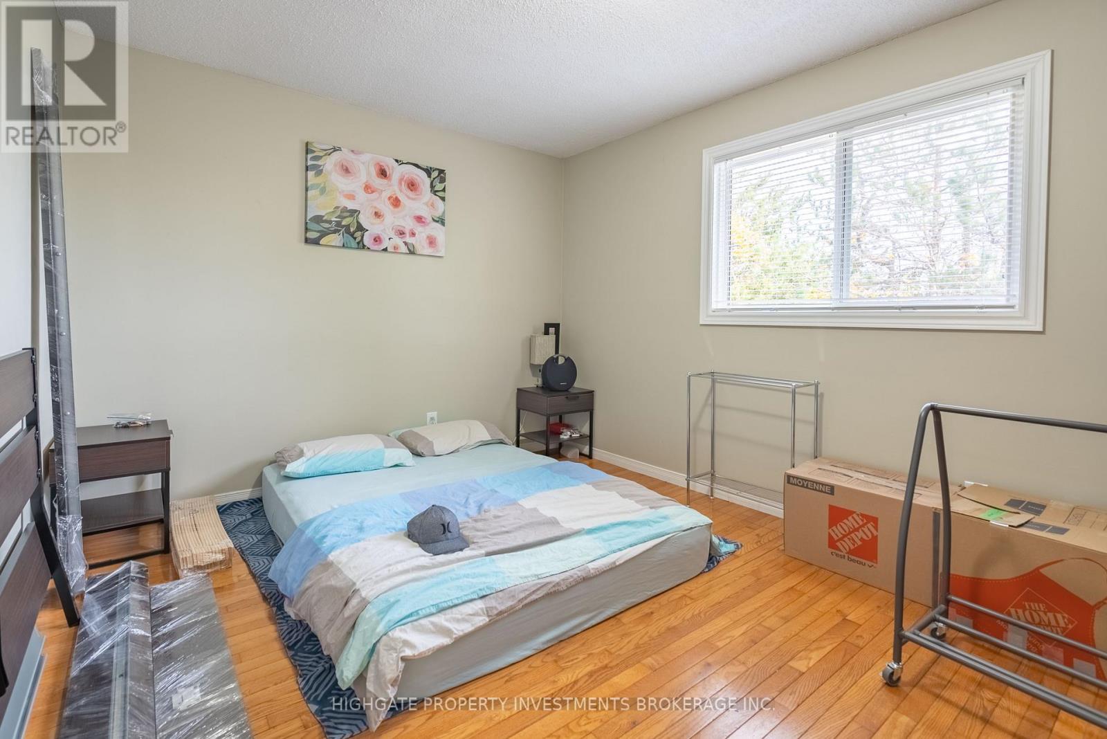 Upper - 36 Rosenfeld Drive, Barrie (Grove East), Ontario  L4M 5X2 - Photo 15 - S12967850