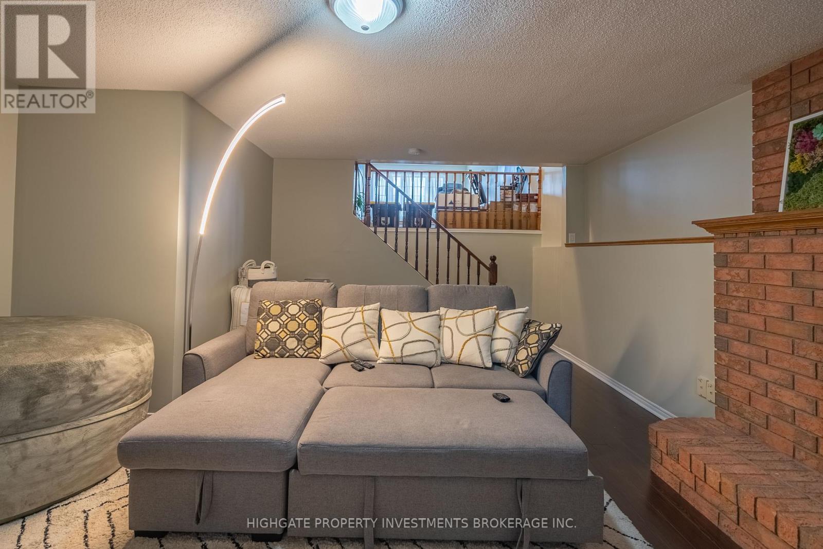 Upper - 36 Rosenfeld Drive, Barrie (Grove East), Ontario  L4M 5X2 - Photo 20 - S12967850