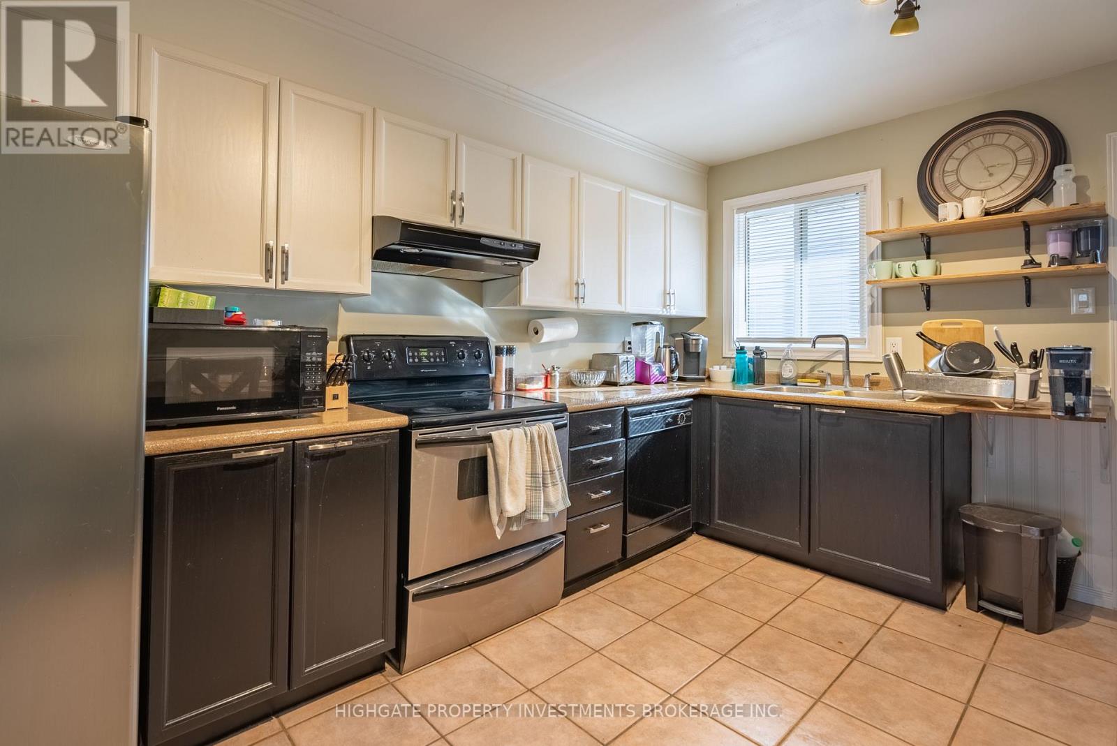 Upper - 36 Rosenfeld Drive, Barrie (Grove East), Ontario  L4M 5X2 - Photo 8 - S12967850