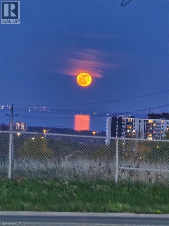 2019 Dundas Street, Burlington, Ontario  L7P 0S8 - Photo 48 - 40818324