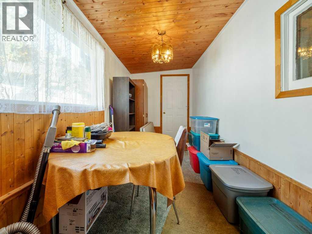 8109 16 Avenue, Coleman, Alberta  T0K 0M0 - Photo 9 - A2268502