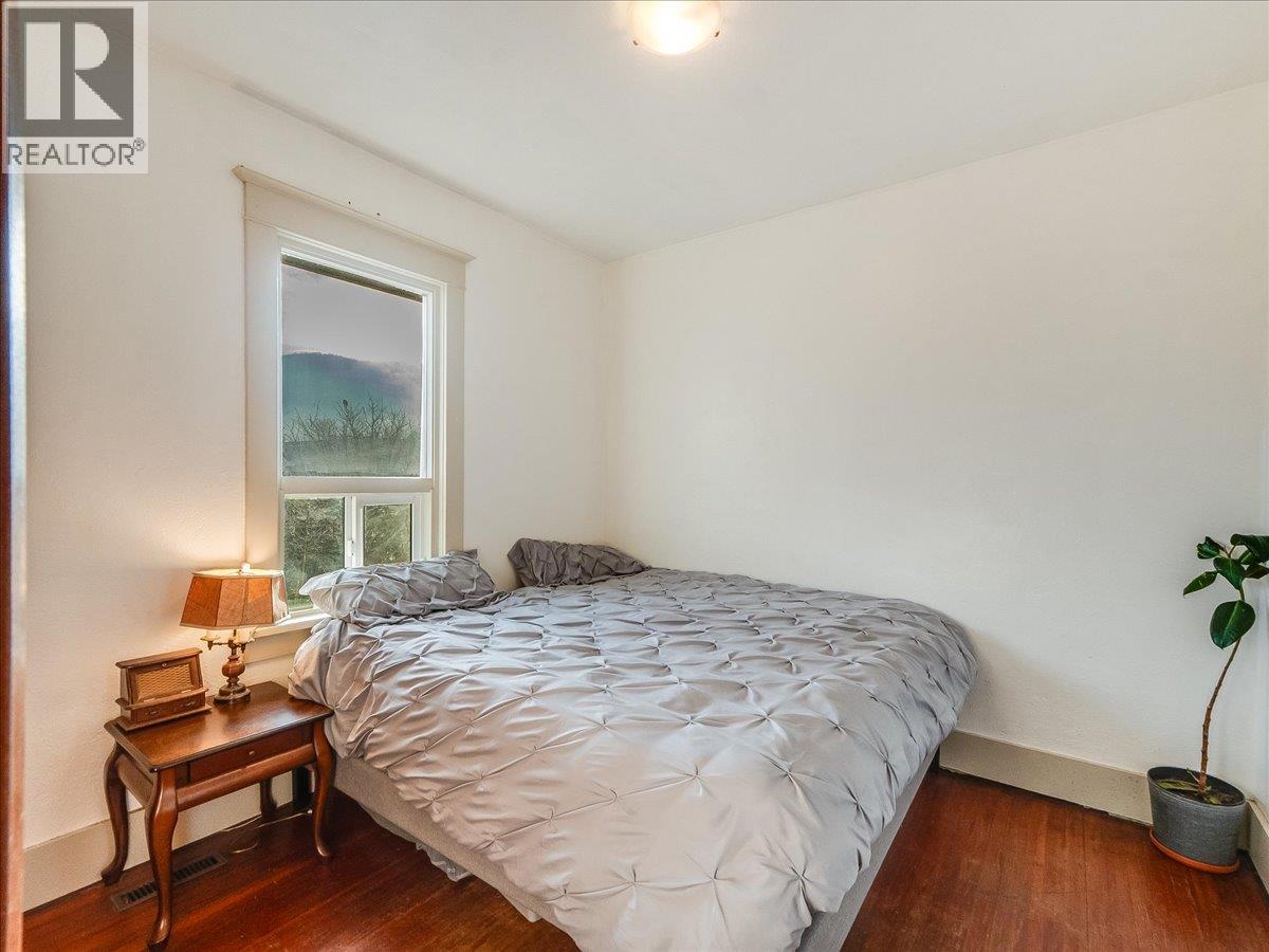 1706 Fourth Avenue, Trail, British Columbia  V1R 1S8 - Photo 28 - 10375475