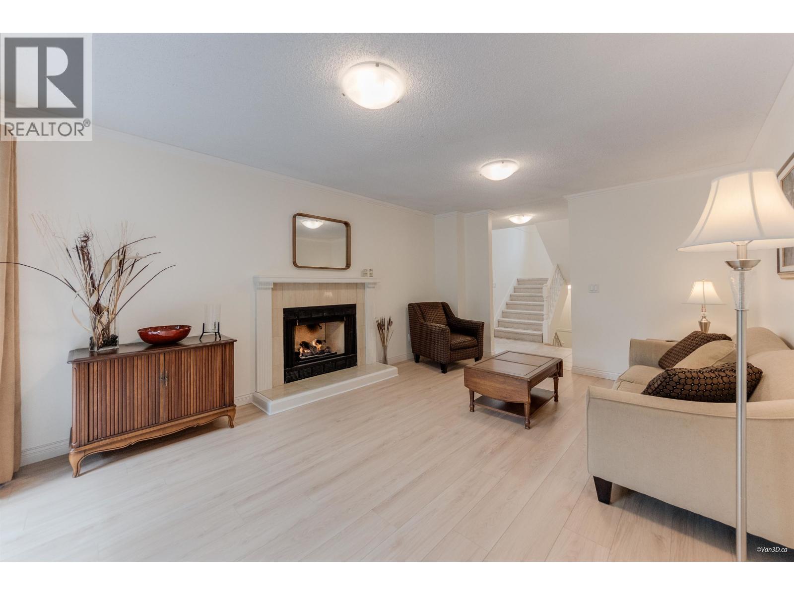 40 9000 Ash Grove Crescent, Burnaby, British Columbia V5A 4M3 - Photo 3 - R3107651