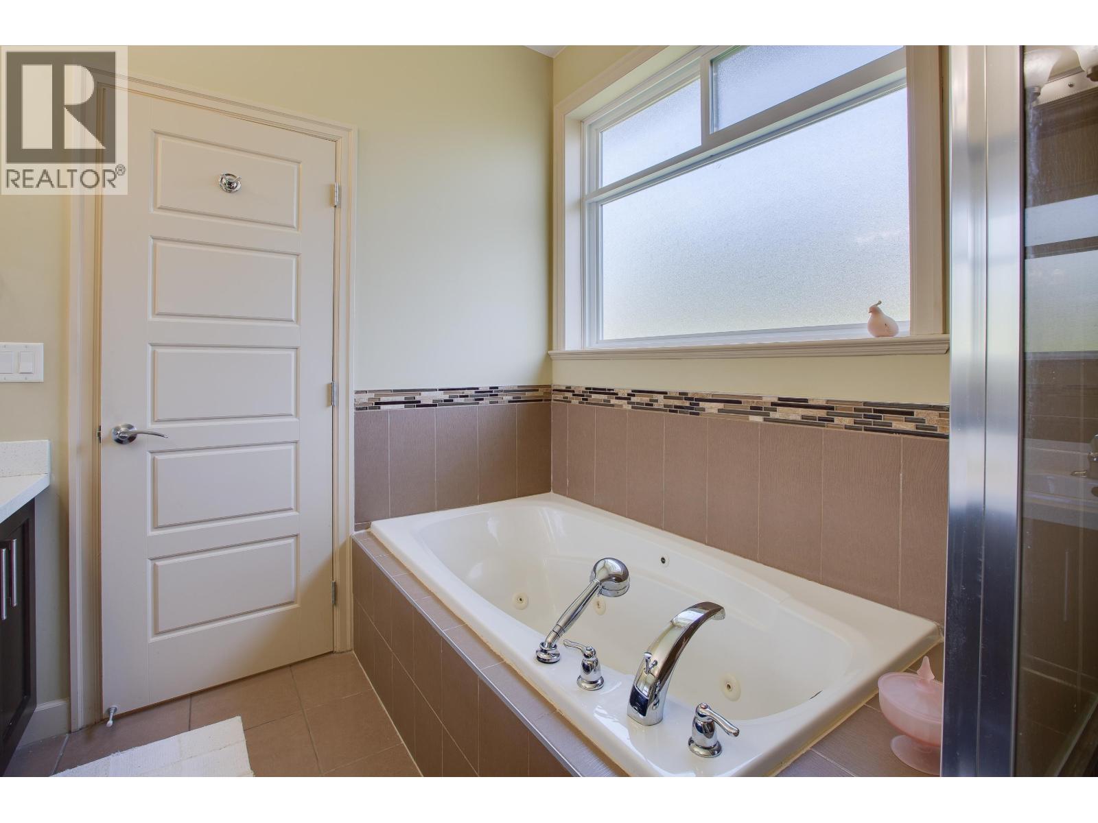 11930 239th Street, Maple Ridge, British Columbia  V4R 1W4 - Photo 19 - R3107157