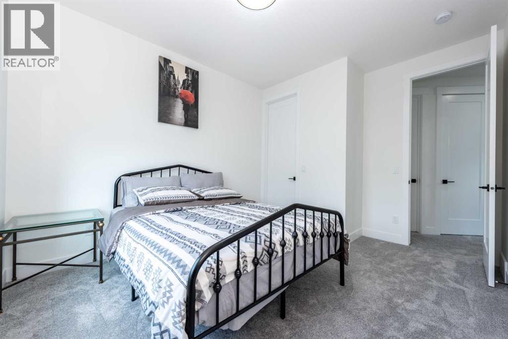 31 Harvard Street NW, Calgary, Alberta  T2K 2B5 - Photo 20 - A2288389