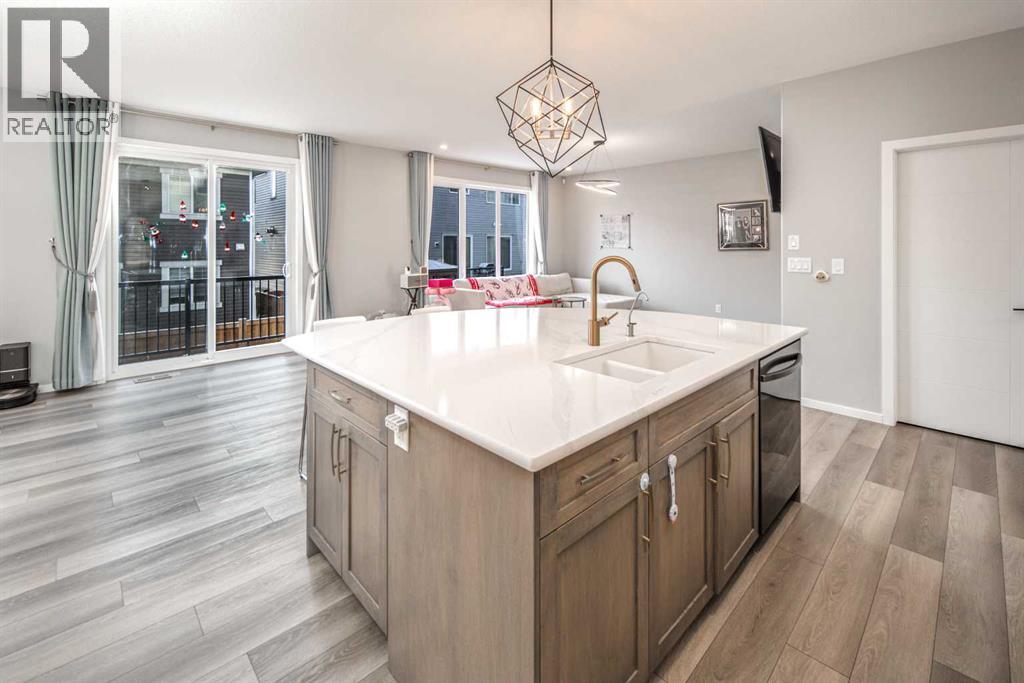 148 Carringham Road Nw, Calgary, Alberta  T3P 1V3 - Photo 11 - A2297048