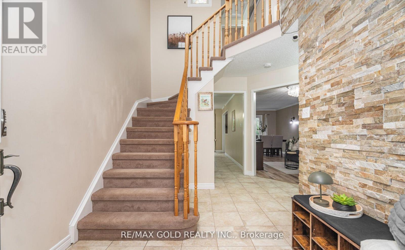 26 Flemington Drive, Caledon, Ontario  L7C 1B5 - Photo 11 - W12967810