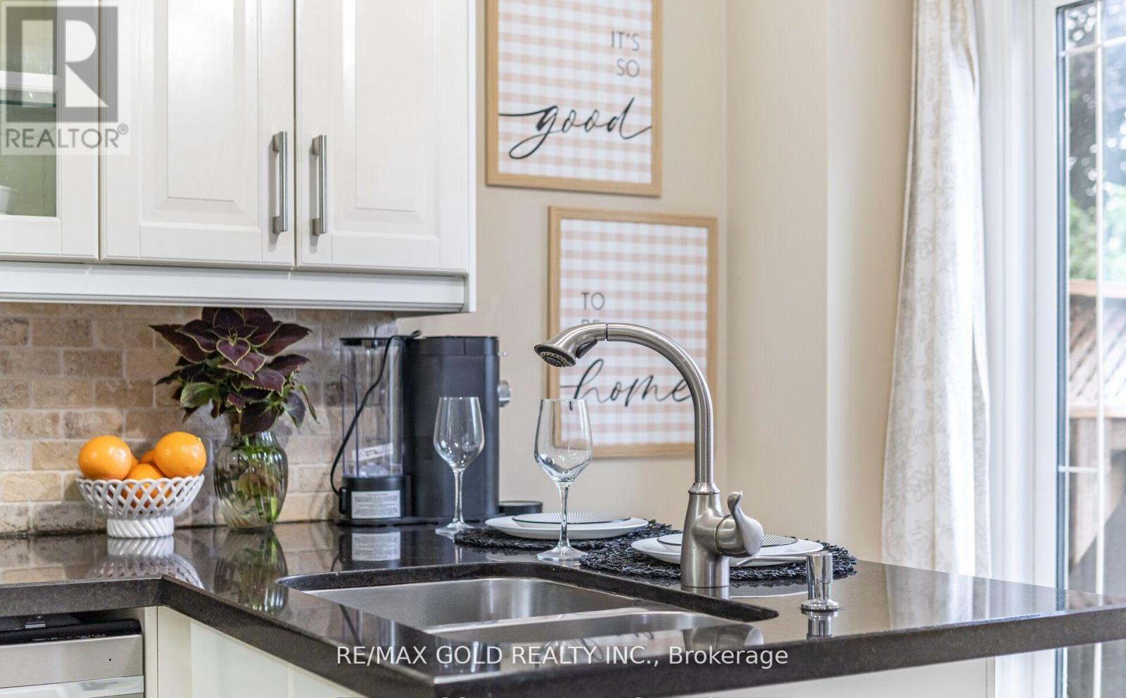 26 Flemington Drive, Caledon, Ontario  L7C 1B5 - Photo 17 - W12967810