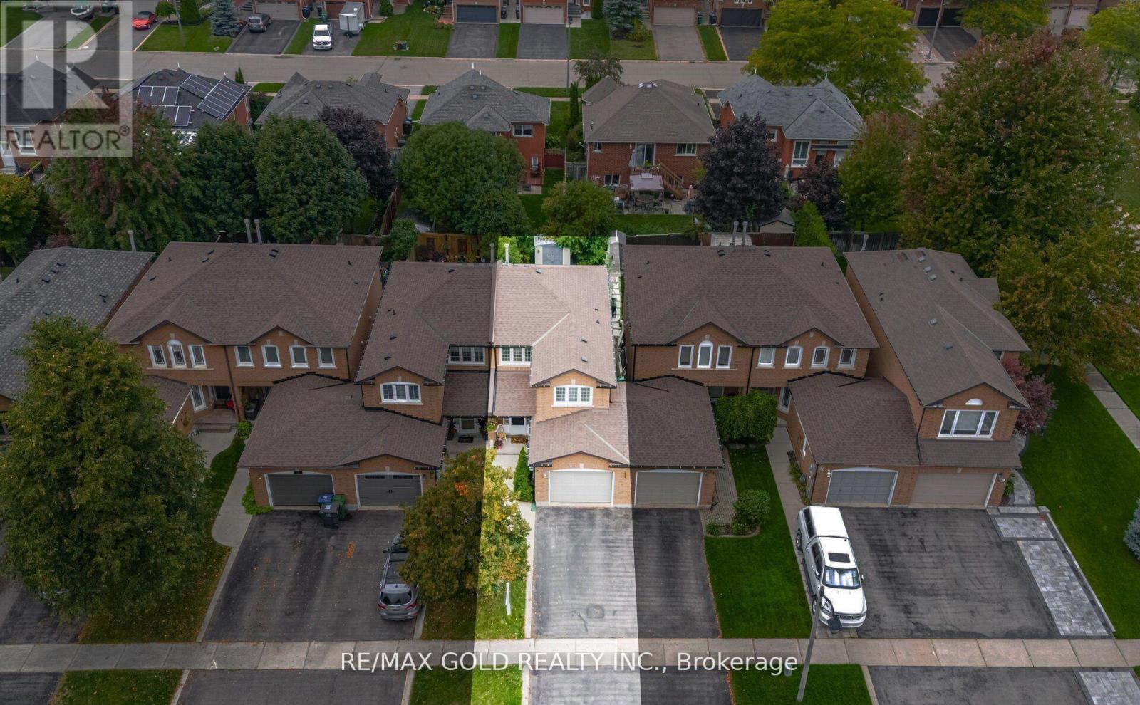 26 Flemington Drive, Caledon, Ontario  L7C 1B5 - Photo 3 - W12967810