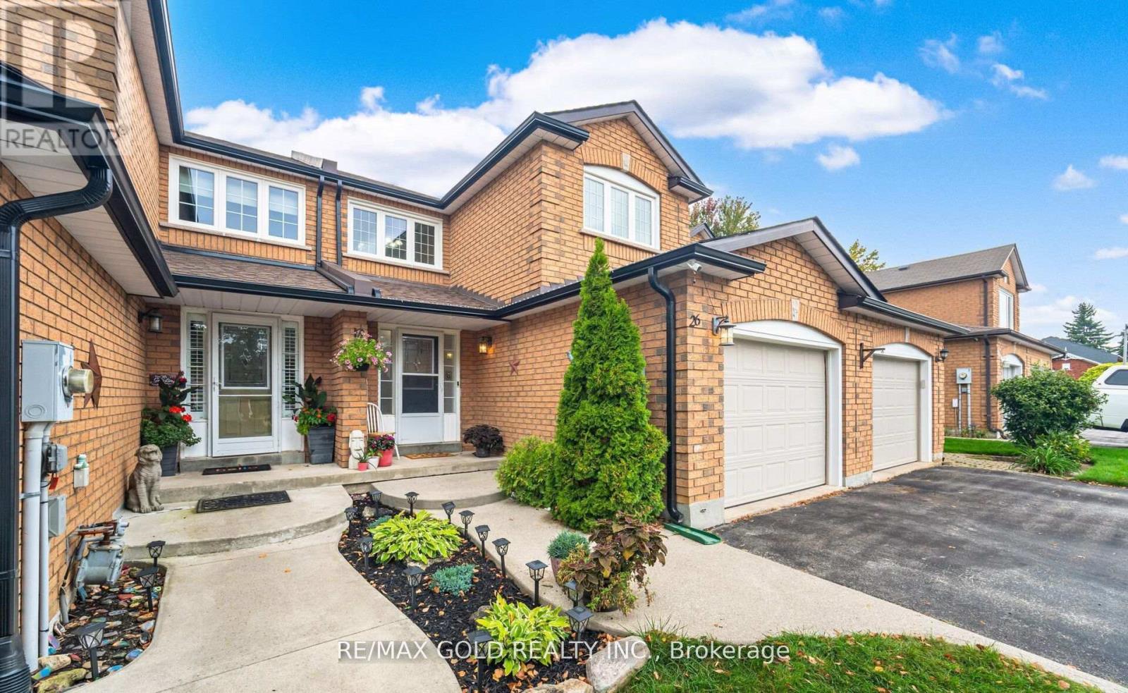 26 Flemington Drive, Caledon, Ontario  L7C 1B5 - Photo 7 - W12967810