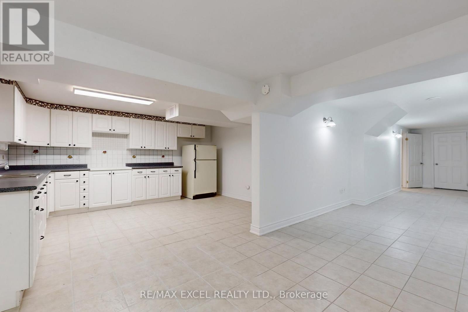 4388 Guildwood Way, Mississauga, Ontario  L5R 2A4 - Photo 40 - W12967820