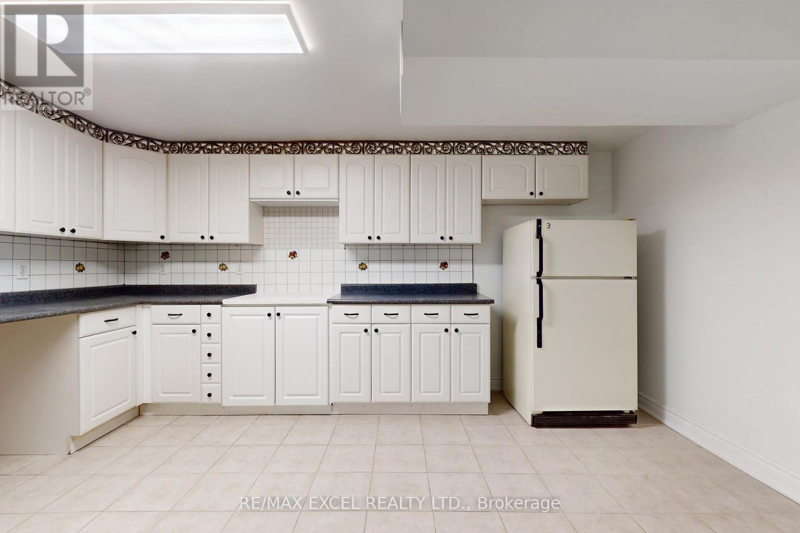 4388 Guildwood Way, Mississauga, Ontario  L5R 2A4 - Photo 41 - W12967820