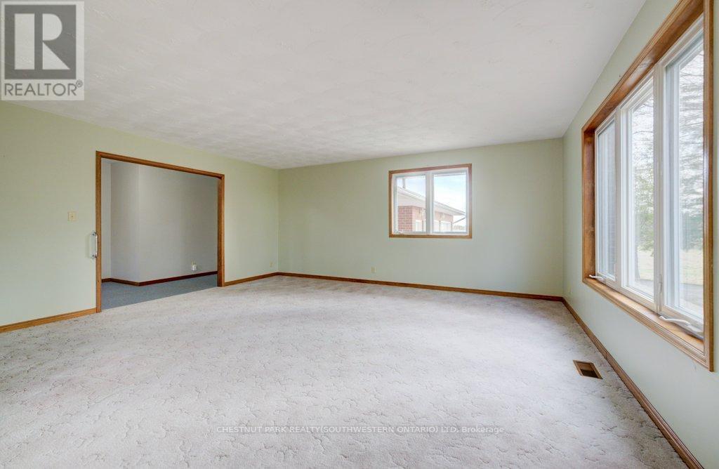 4137 Wilmot Easthope Road, Wilmot, Ontario  N3A 3S6 - Photo 11 - X12967804