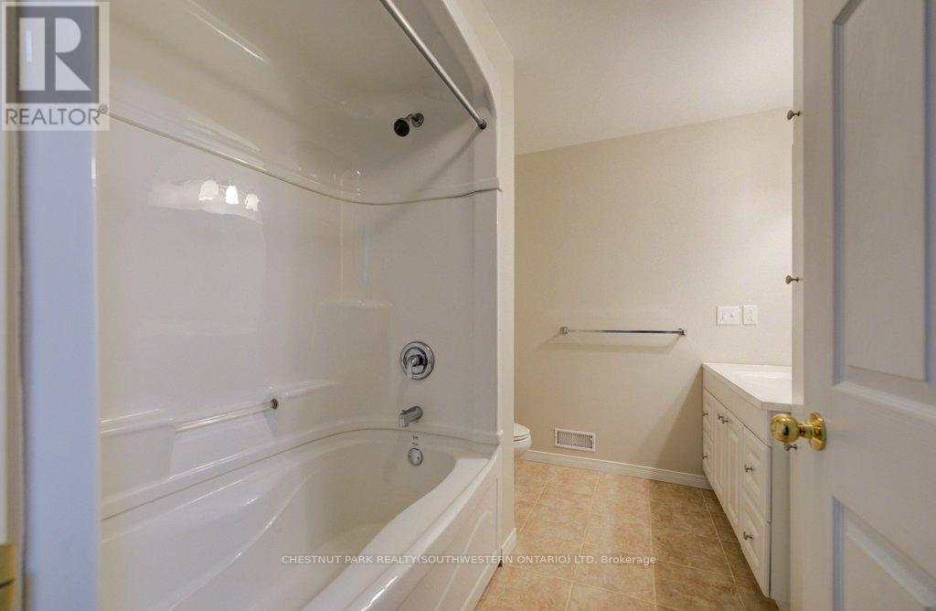 4137 Wilmot Easthope Road, Wilmot, Ontario  N3A 3S6 - Photo 34 - X12967804