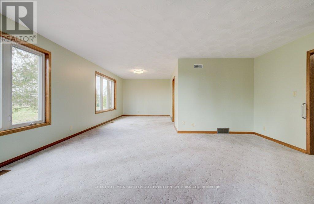 4137 Wilmot Easthope Road, Wilmot, Ontario  N3A 3S6 - Photo 8 - X12967804