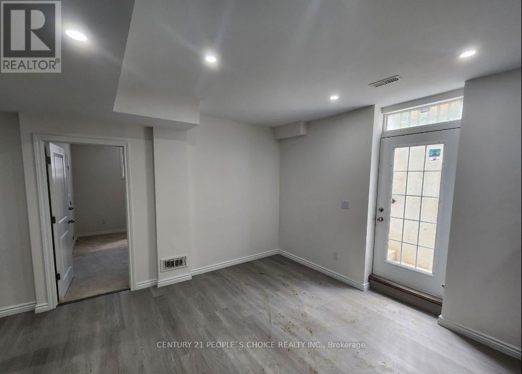 Bsmt - 456 Twin Leaf Street, Waterloo, Ontario  N2V 0B7 - Photo 3 - X12967806