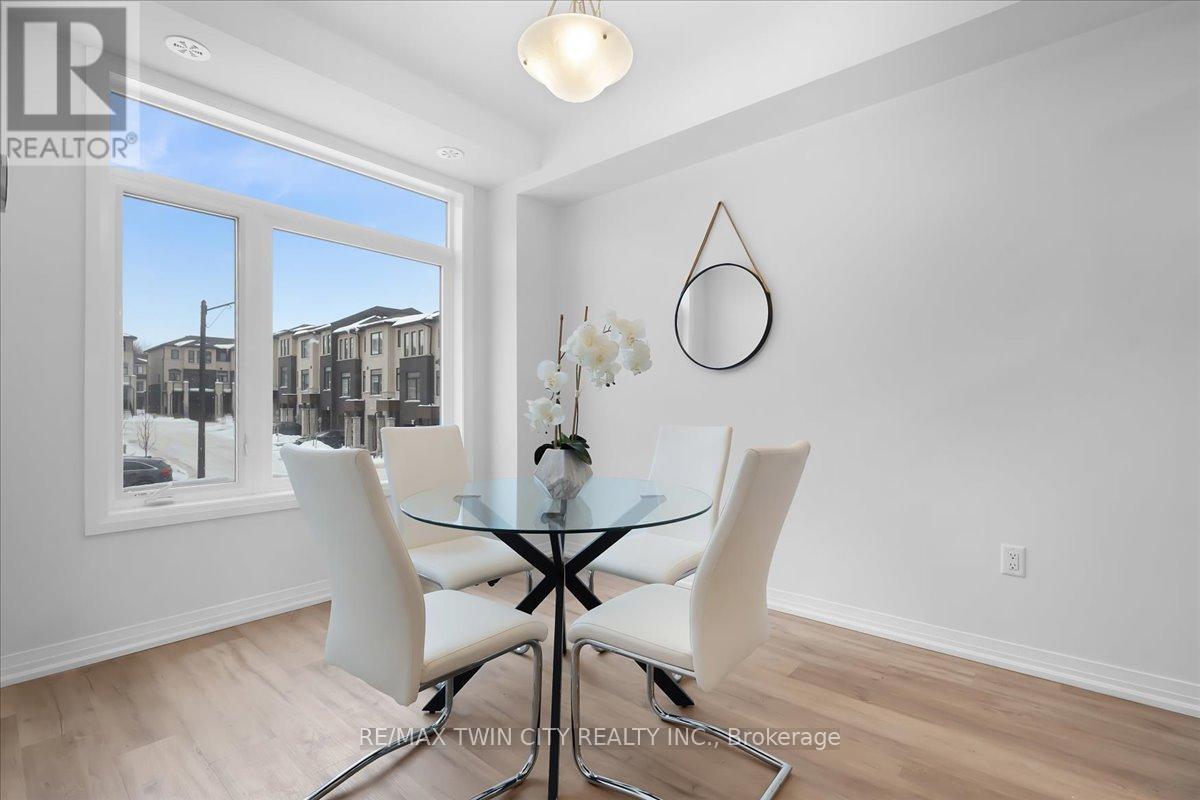 85 - 155 Equestrian Way, Cambridge, Ontario  N3E 0E7 - Photo 14 - X12967812