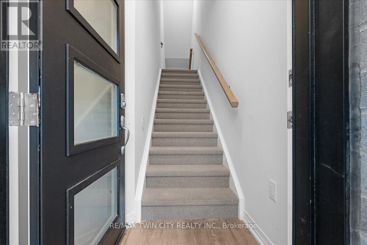 85 - 155 Equestrian Way, Cambridge, Ontario  N3E 0E7 - Photo 3 - X12967812