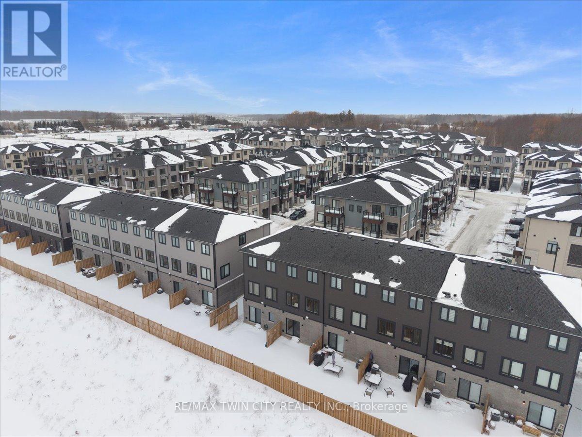 85 - 155 Equestrian Way, Cambridge, Ontario  N3E 0E7 - Photo 41 - X12967812